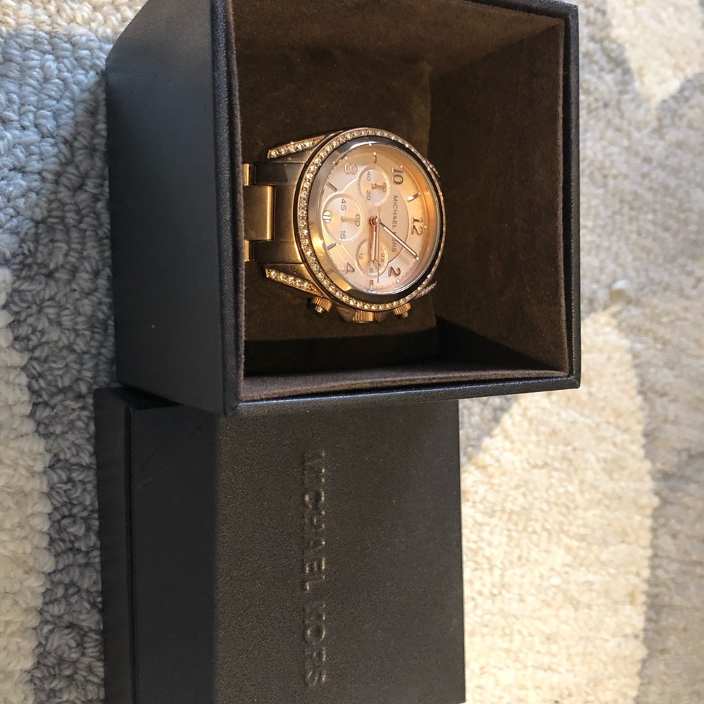 Micheal Kors rose gold watch